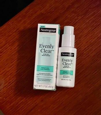 Neutrogena Evenly Clear Acne Gel Moisturizer — 1.7 oz / 50 ml 🇺🇸 - Image 3